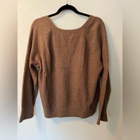 Sweater - Picture 2 of 3